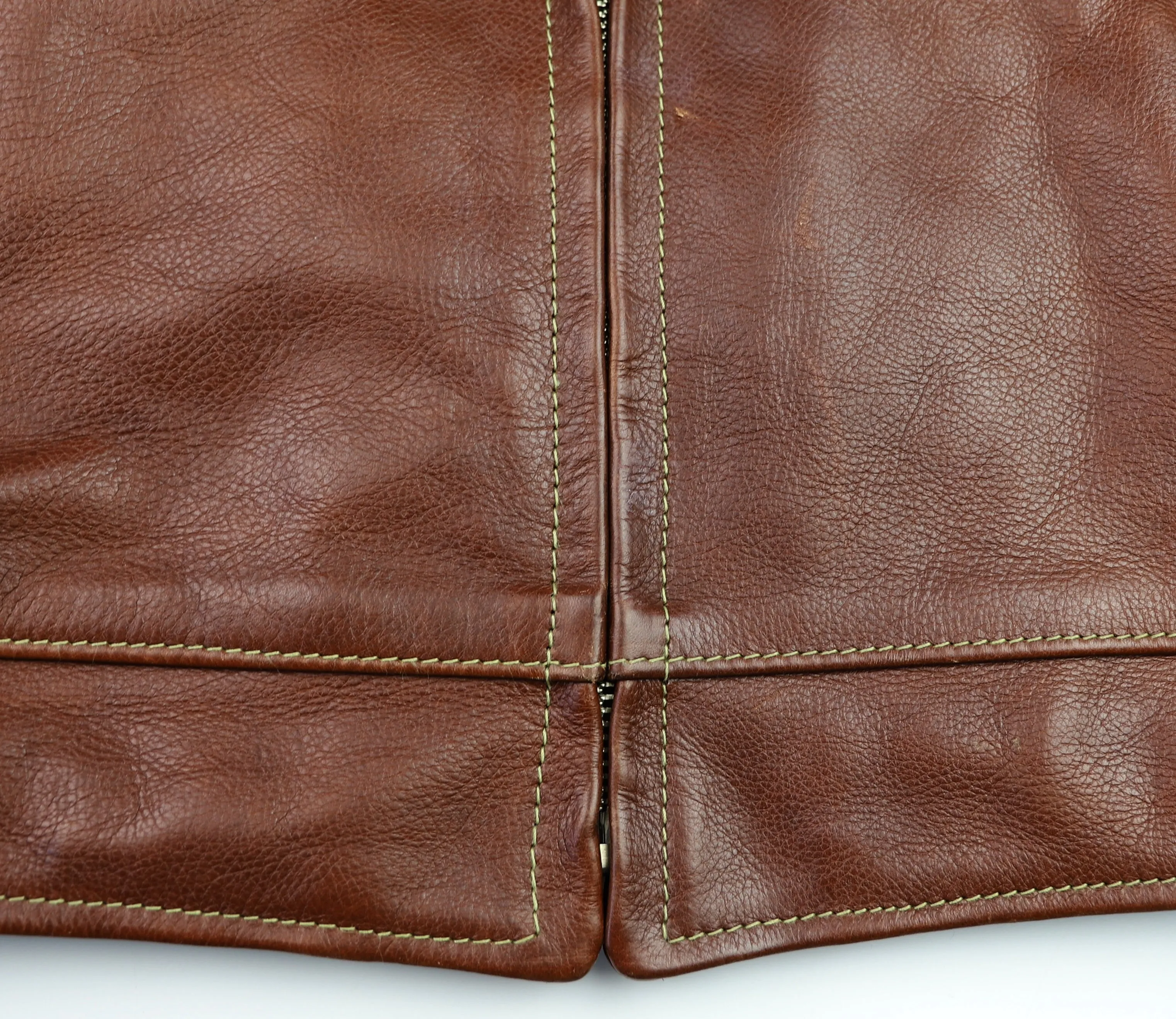 Aero Premier Highwayman, sz 42, Russet Vicenza Horsehide, Gently Worn