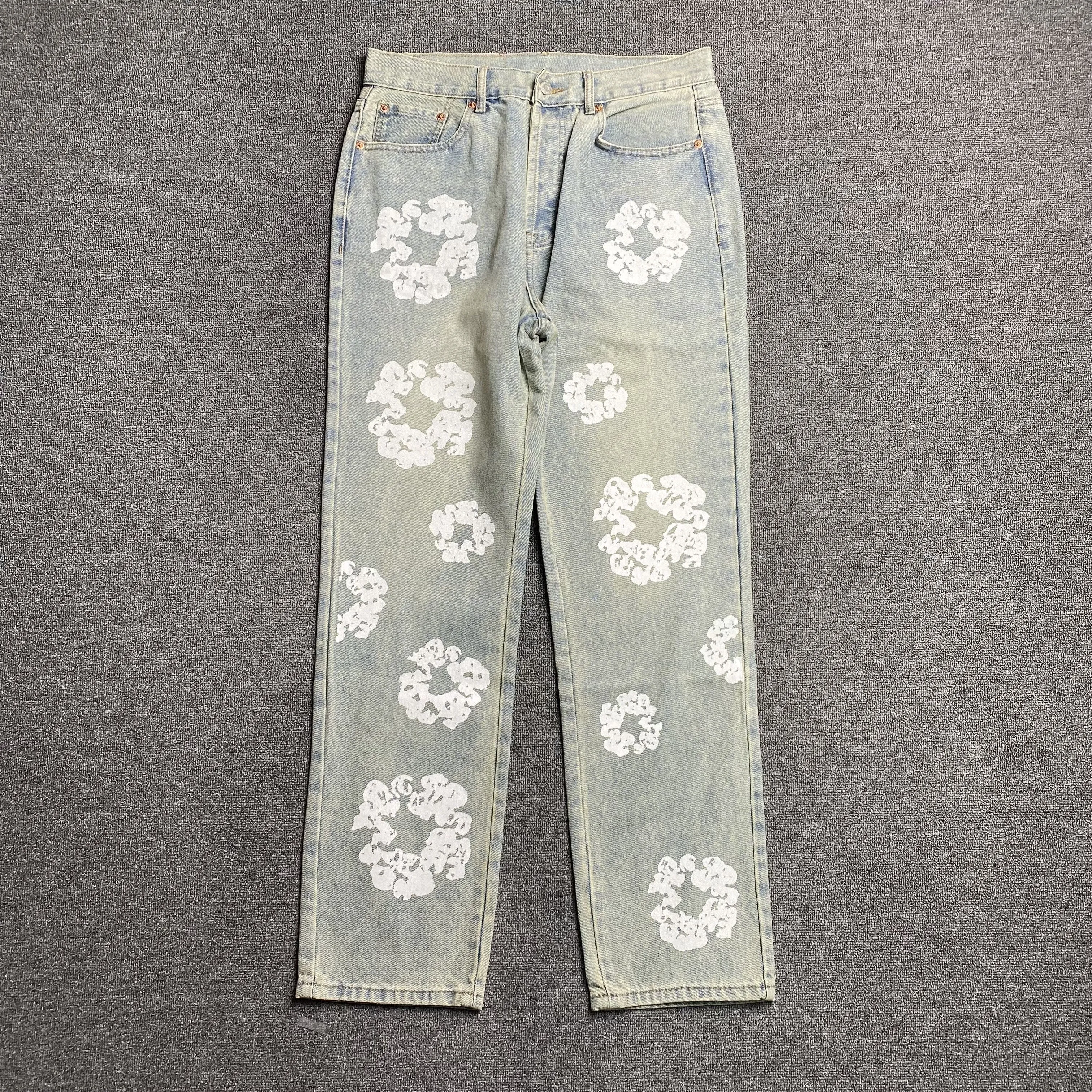 DENIM TEARS x LEVI'S DIRTY WASH WREATH JEANS LIGHT WASH