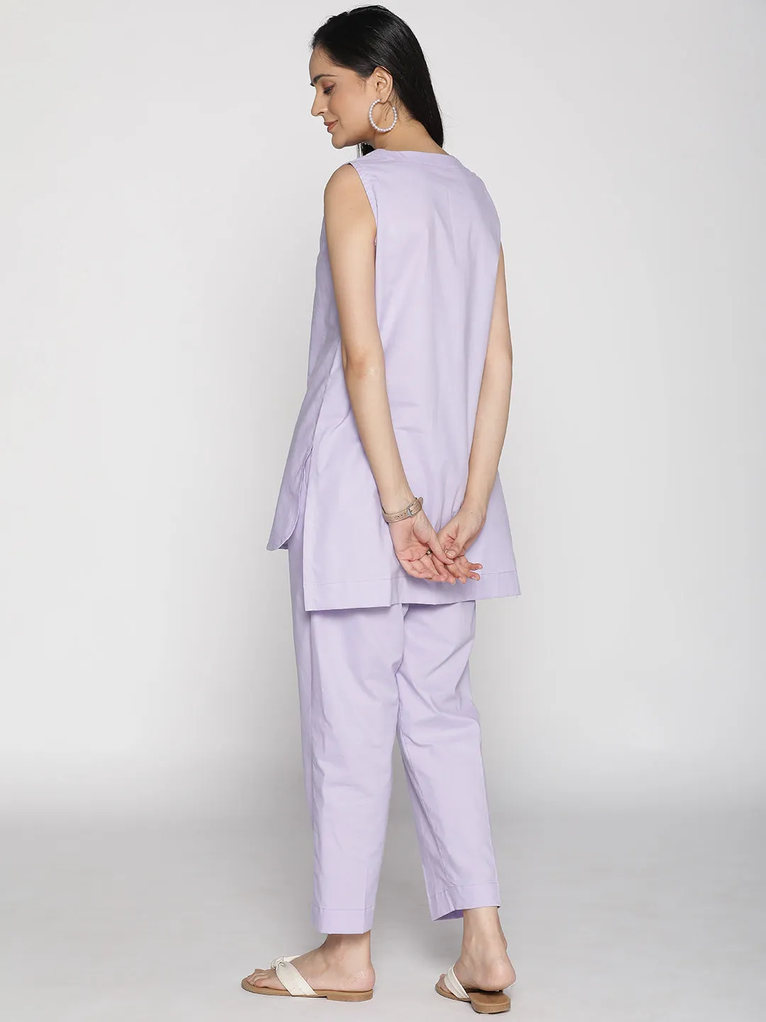 Lavender Poplin SleevelessKurti & Tapered Pants