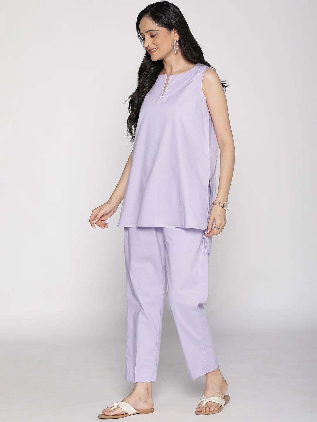 Lavender Poplin SleevelessKurti & Tapered Pants