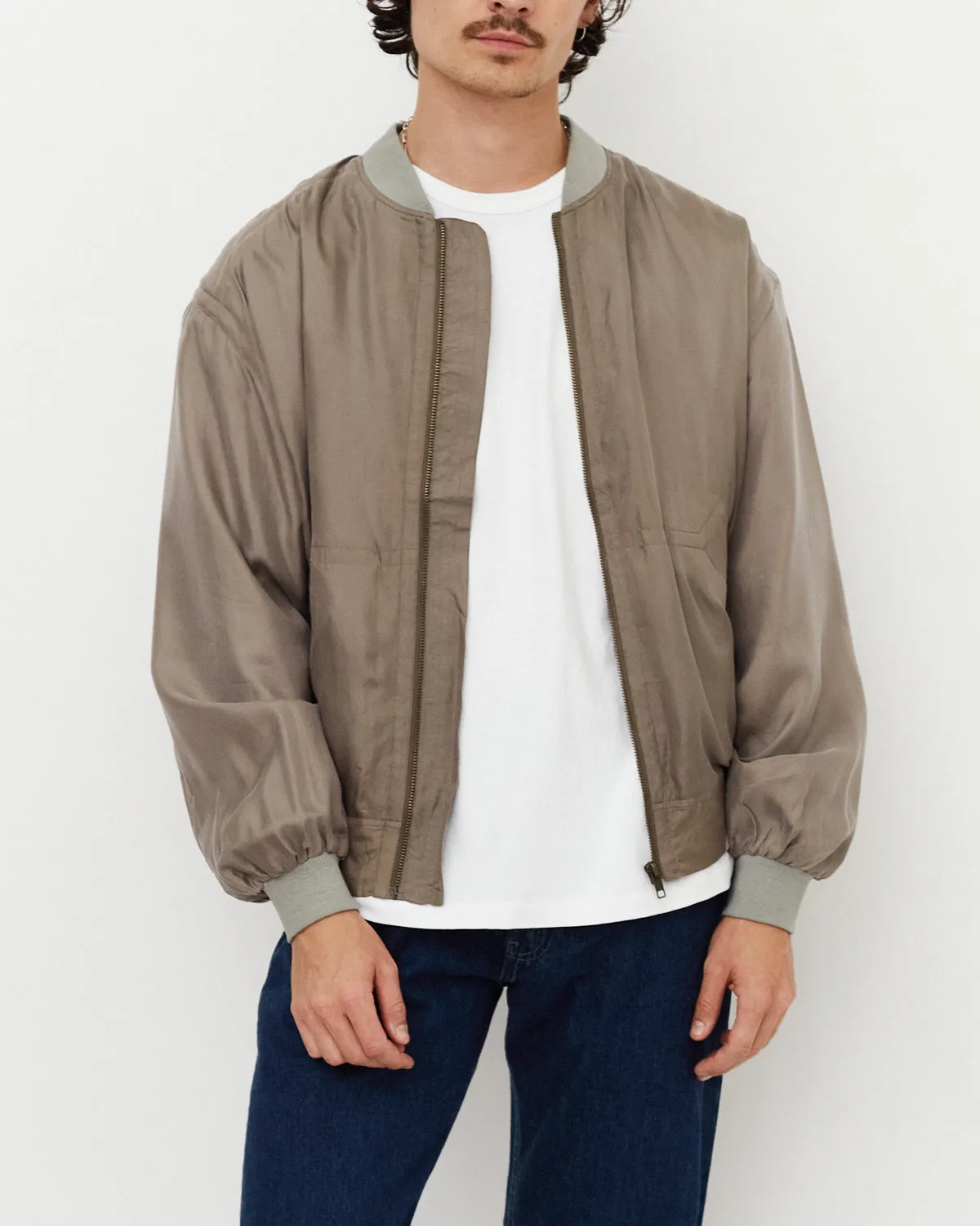 Silk Bomber Jacket / Beige