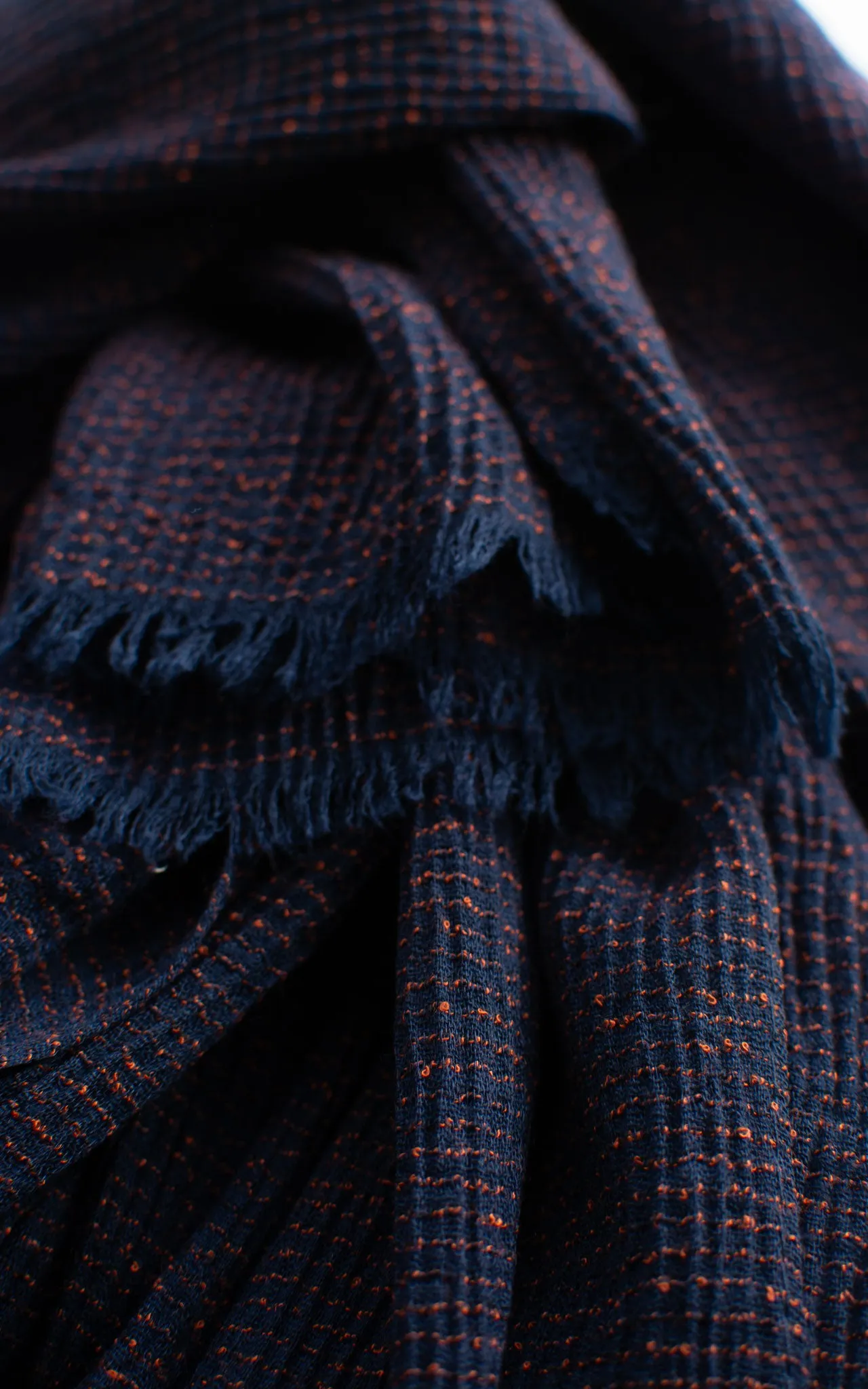 Textured Plain Scarf | Navy