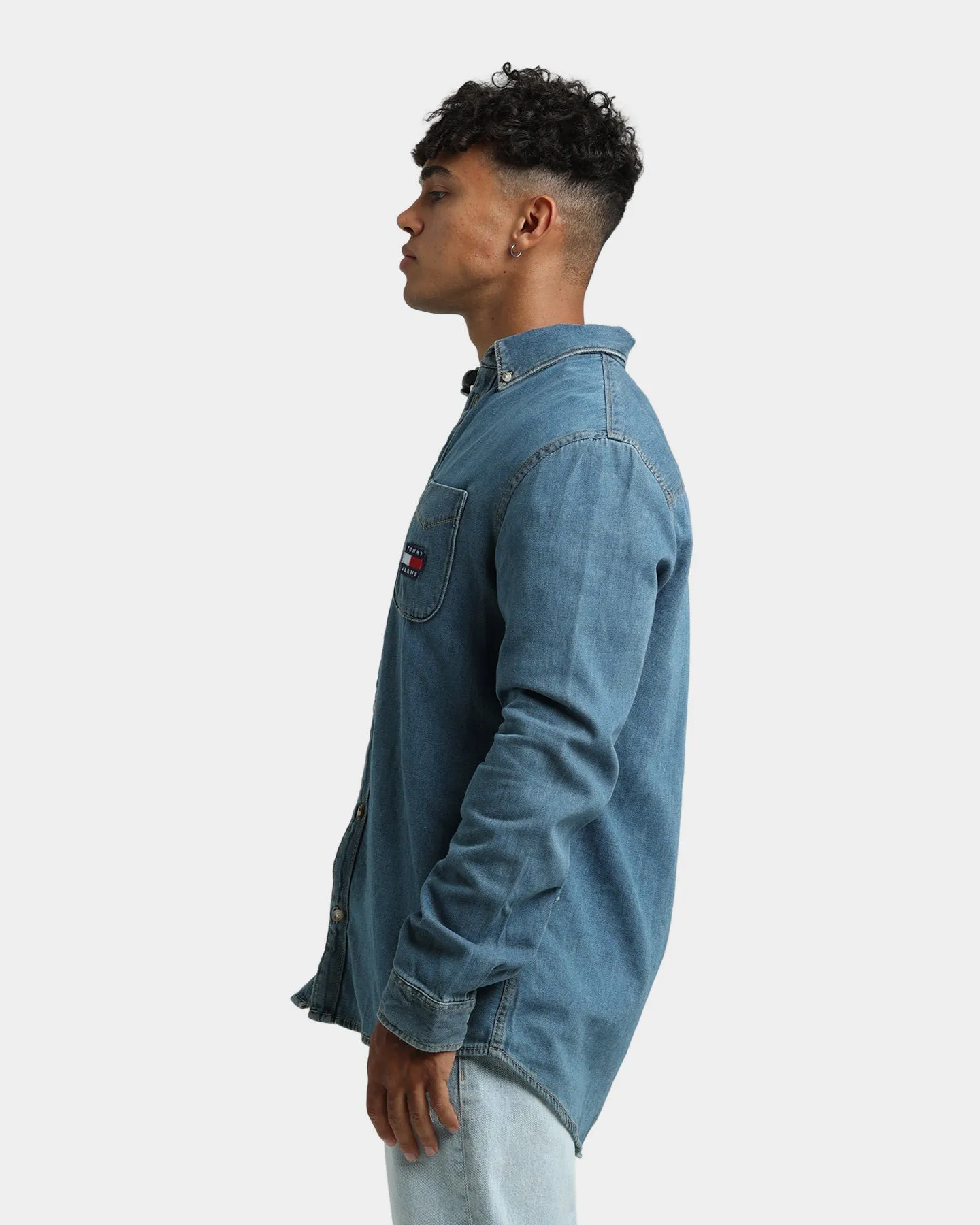 Tommy Jeans Badge Denim Shirt Mid Indigo