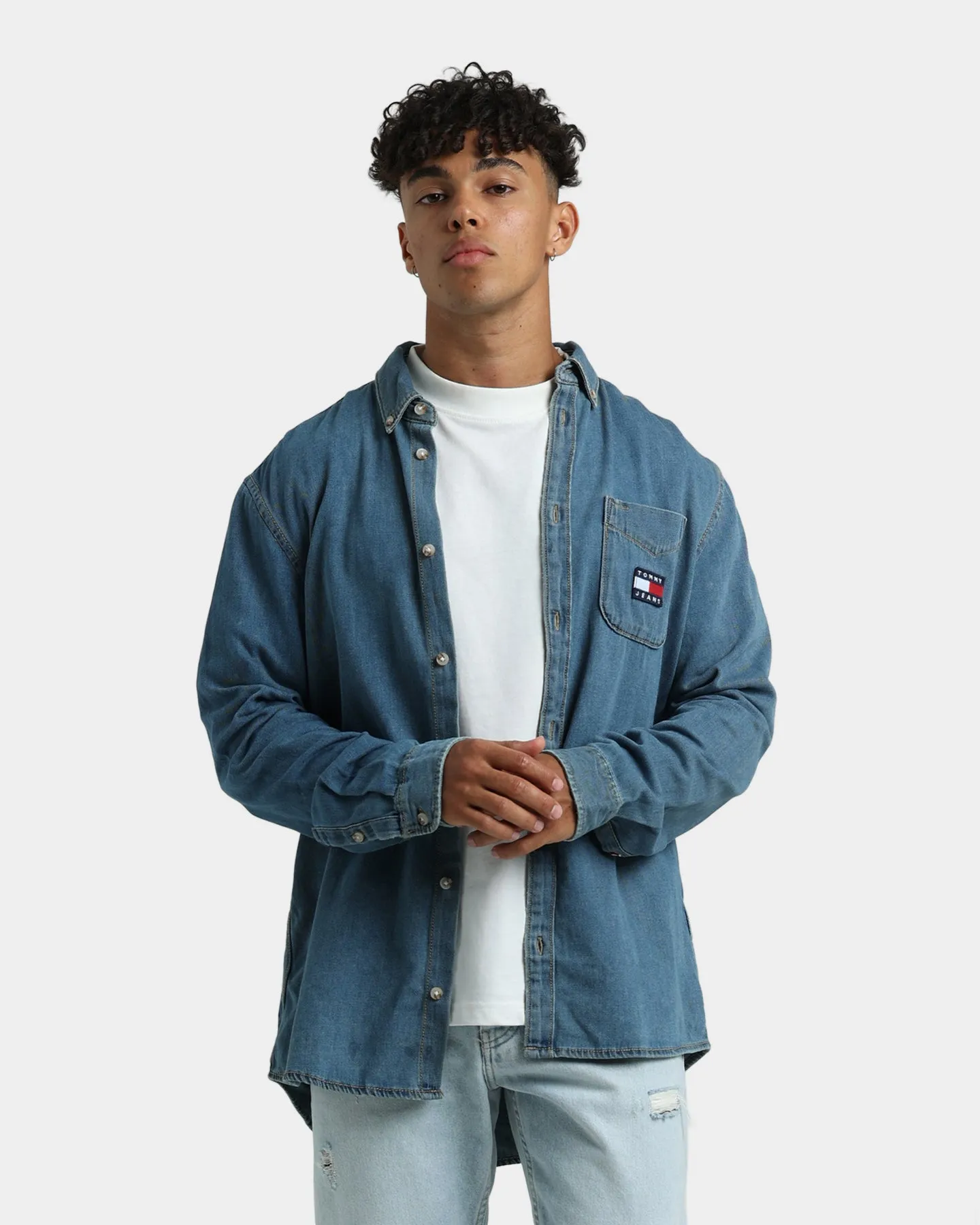 Tommy Jeans Badge Denim Shirt Mid Indigo