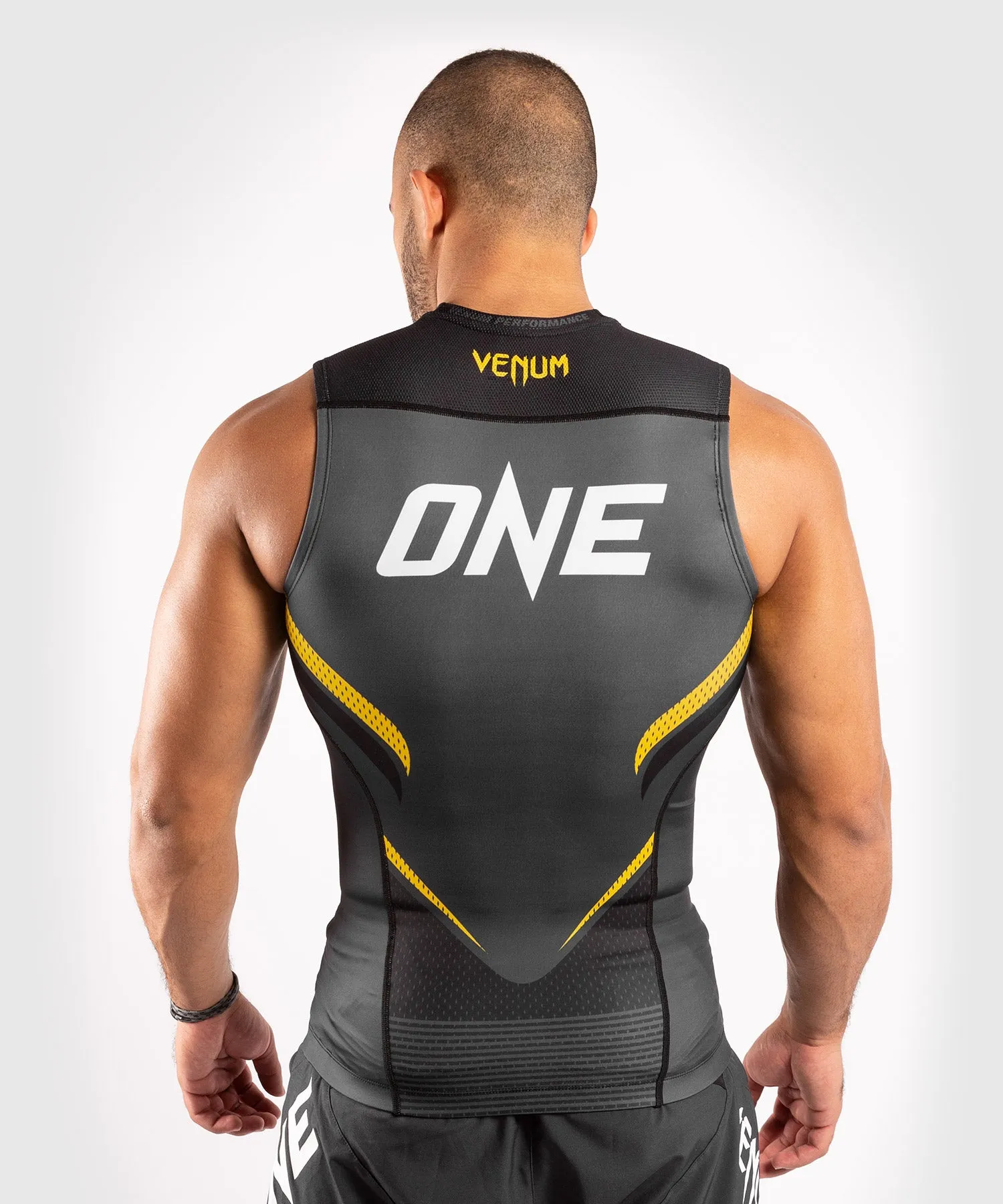 Venum ONE FC Impact Rashguard - sleeveless - Grey/Yellow